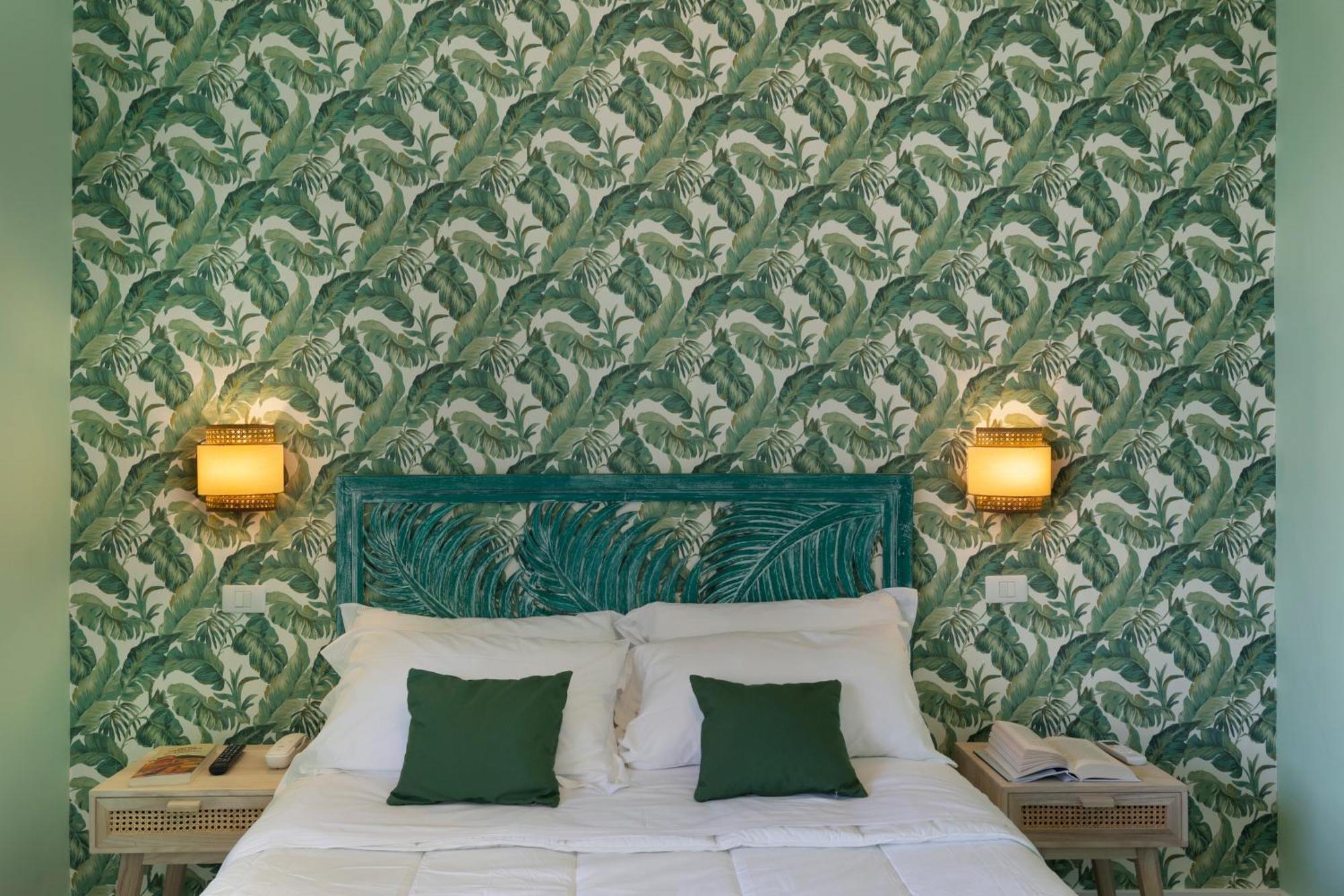 Hotel Villa Lubrense Sorrento มัสซาลูเบรนเซ ภายนอก รูปภาพ