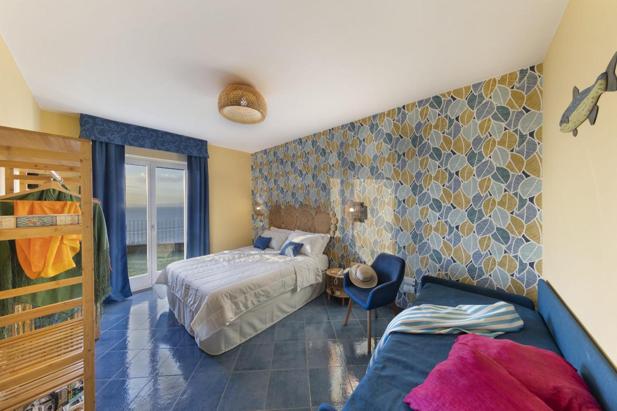 Hotel Villa Lubrense Sorrento มัสซาลูเบรนเซ ภายนอก รูปภาพ